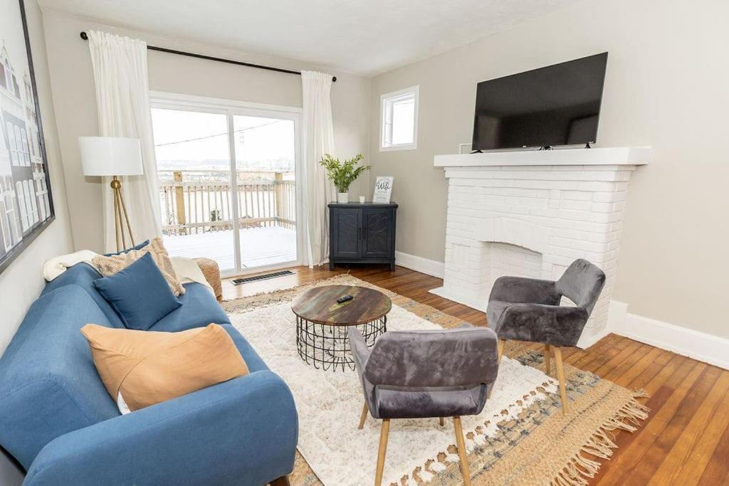 Cozy Riverfront Bungalow With Stunning Views 코빙턴 외부 사진