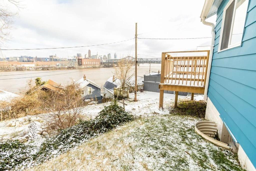 Cozy Riverfront Bungalow With Stunning Views 코빙턴 외부 사진
