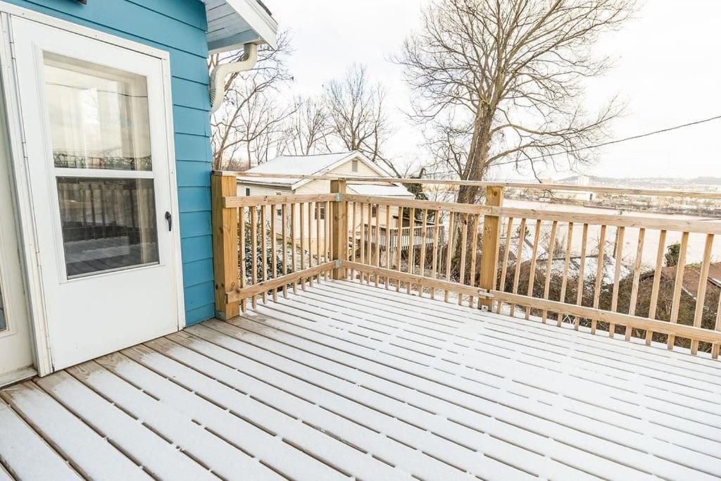 Cozy Riverfront Bungalow With Stunning Views 코빙턴 외부 사진