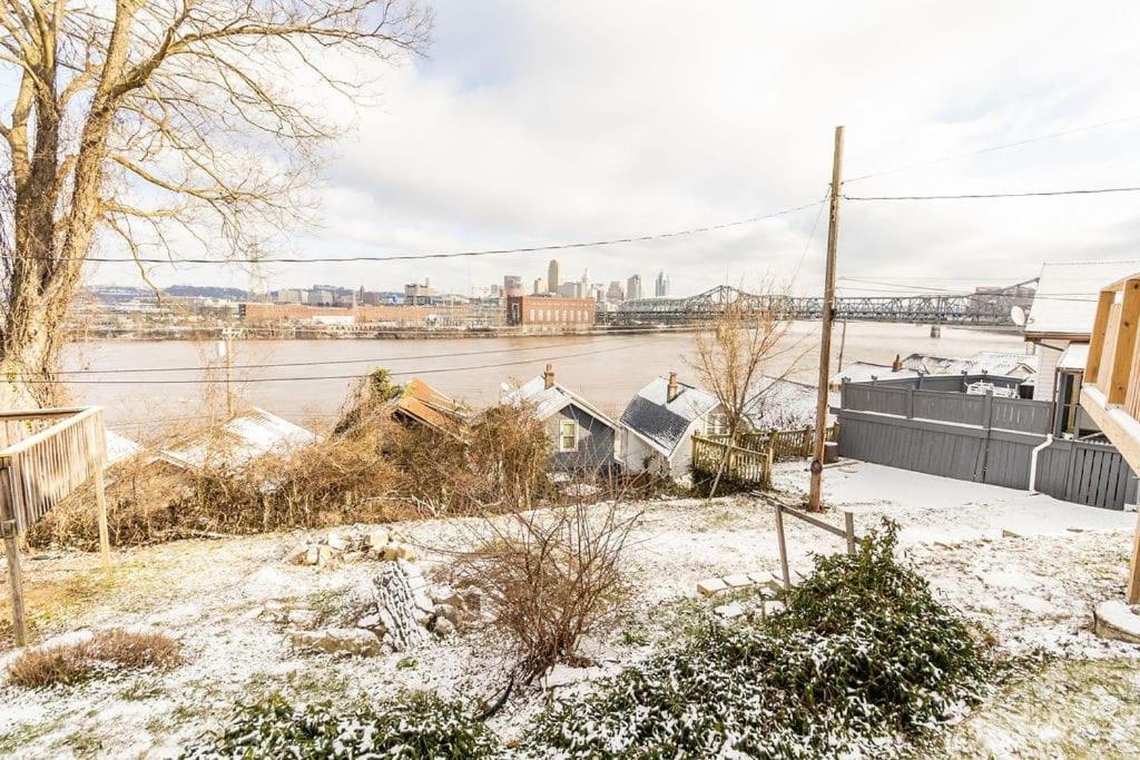 Cozy Riverfront Bungalow With Stunning Views 코빙턴 외부 사진