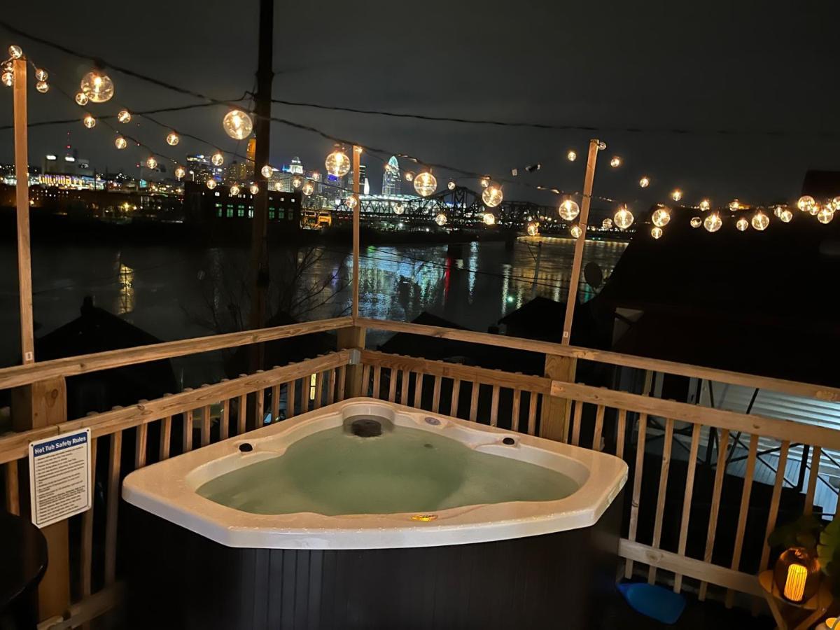 Cozy Riverfront Bungalow With Stunning Views 코빙턴 외부 사진
